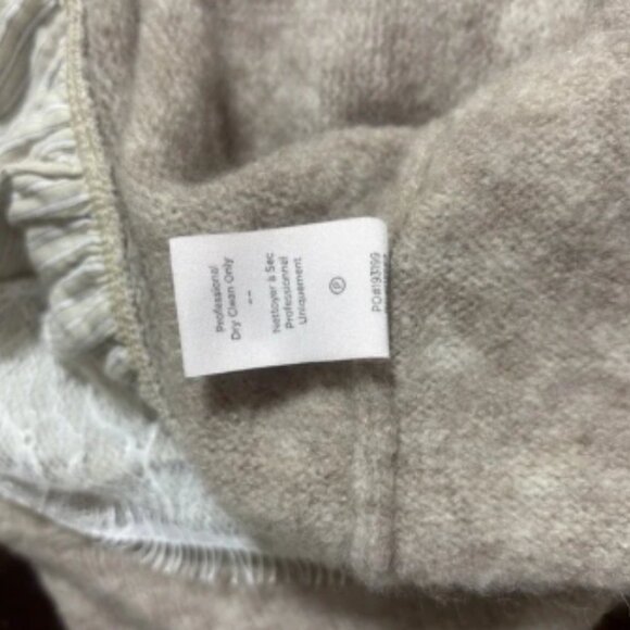 Cinq a Sept Womens Ruffle Hem Atlas Pullover Sweater M Oatmeal White EUC - Picture 7 of 7